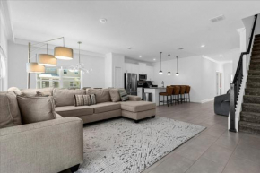 5 Bedroom- 4 Bathroom- Storey Lake 2601 Ss